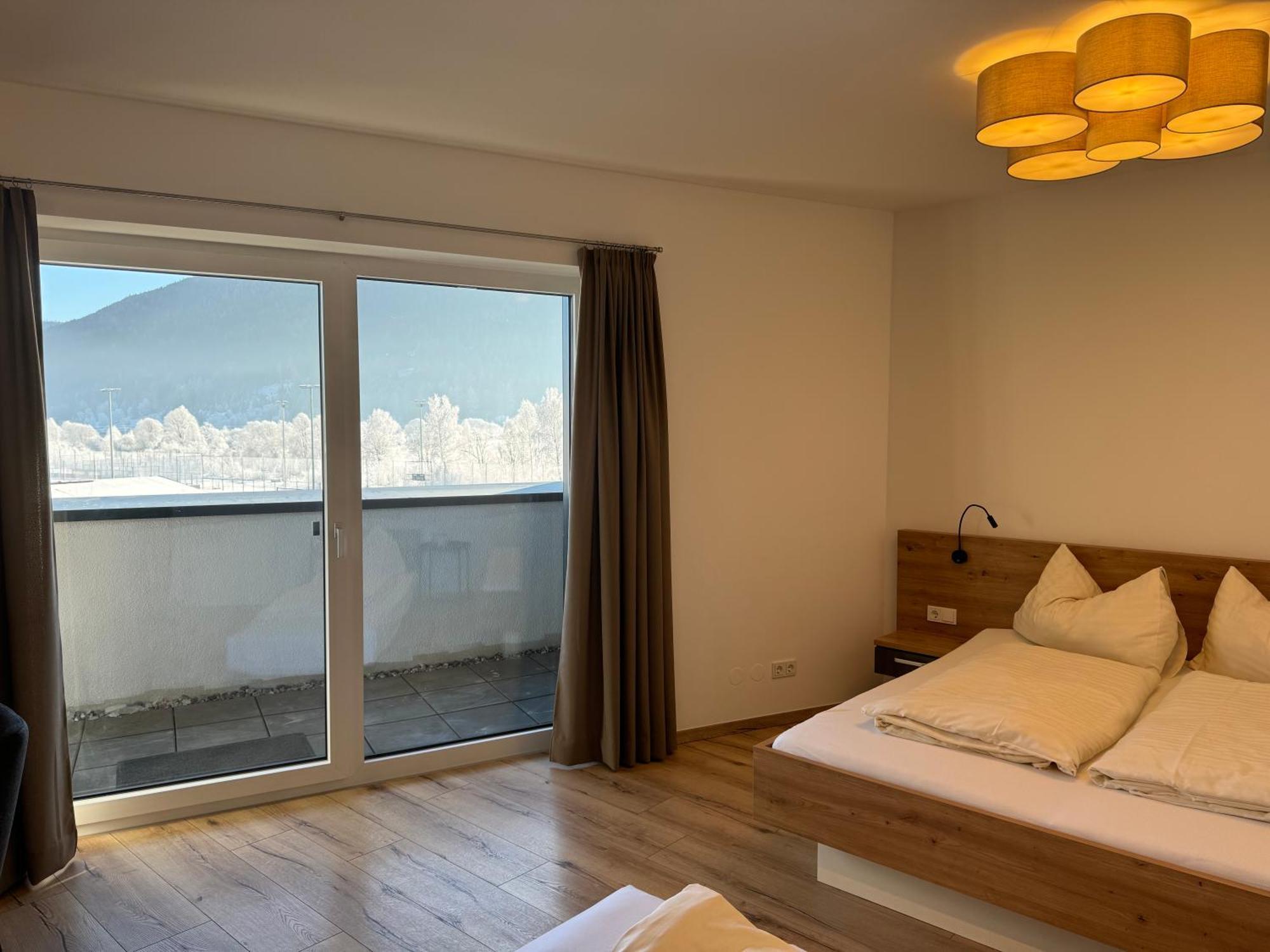 Lungau Living Appartements - Penthouse ザンクト・ミヒャエル・イム・ルンガウ エクステリア 写真